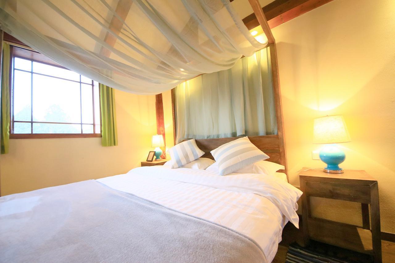 Peter Goullart Boutique Inn Lijiang  Bagian luar foto