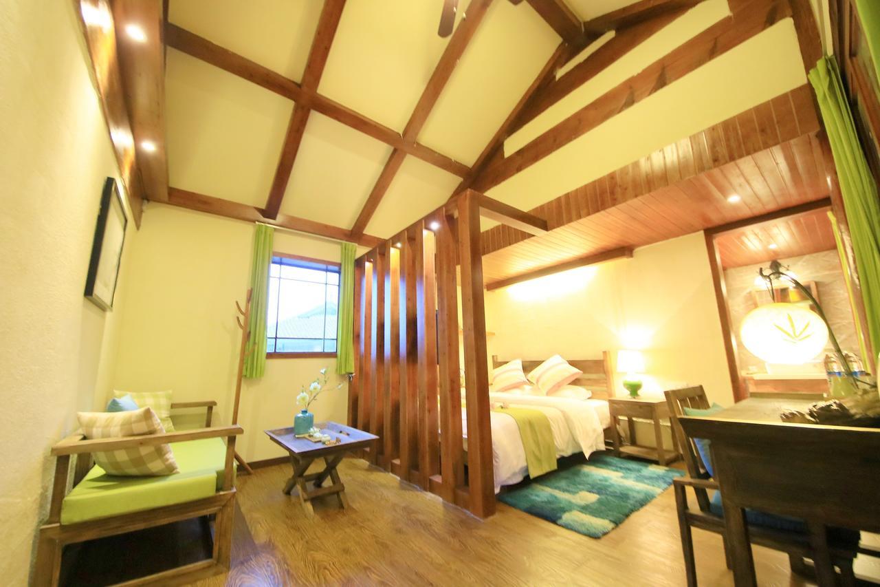 Peter Goullart Boutique Inn Lijiang  Bagian luar foto